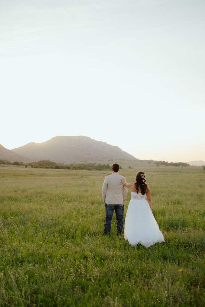 wedding day first look in the mountians