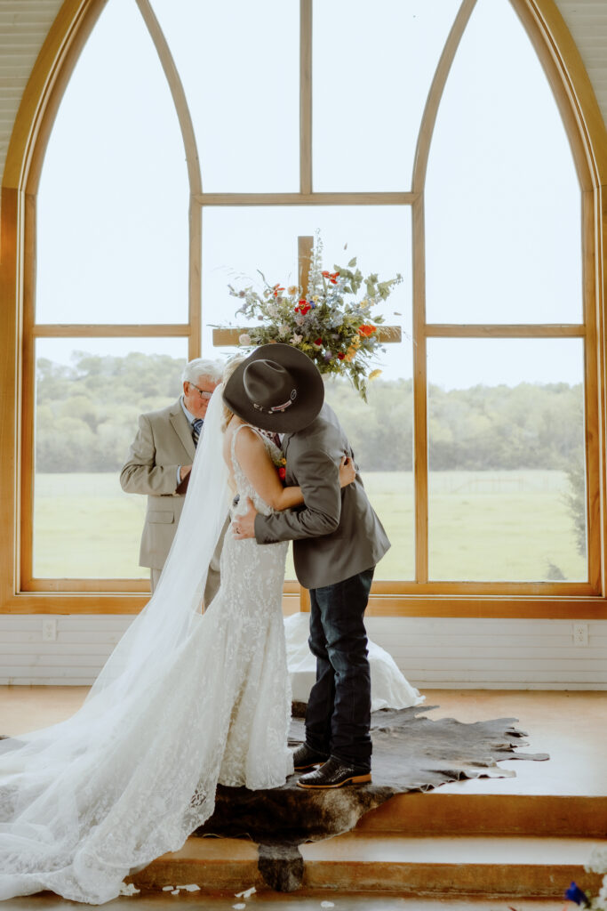 the brooks at weatherford wedding ceremony
