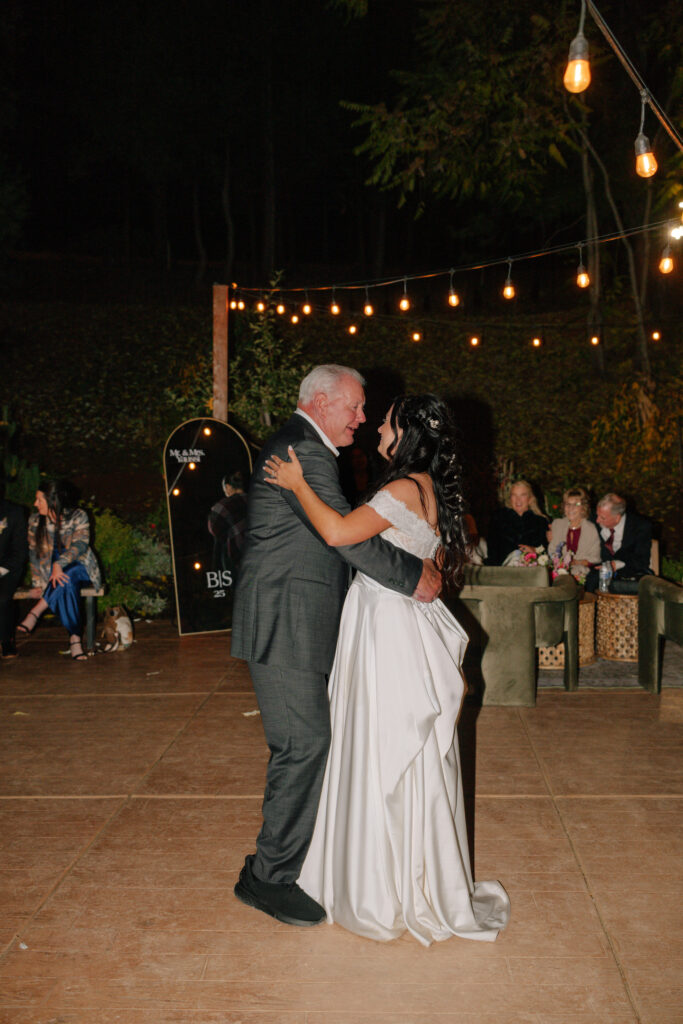 bride and dad first dance
