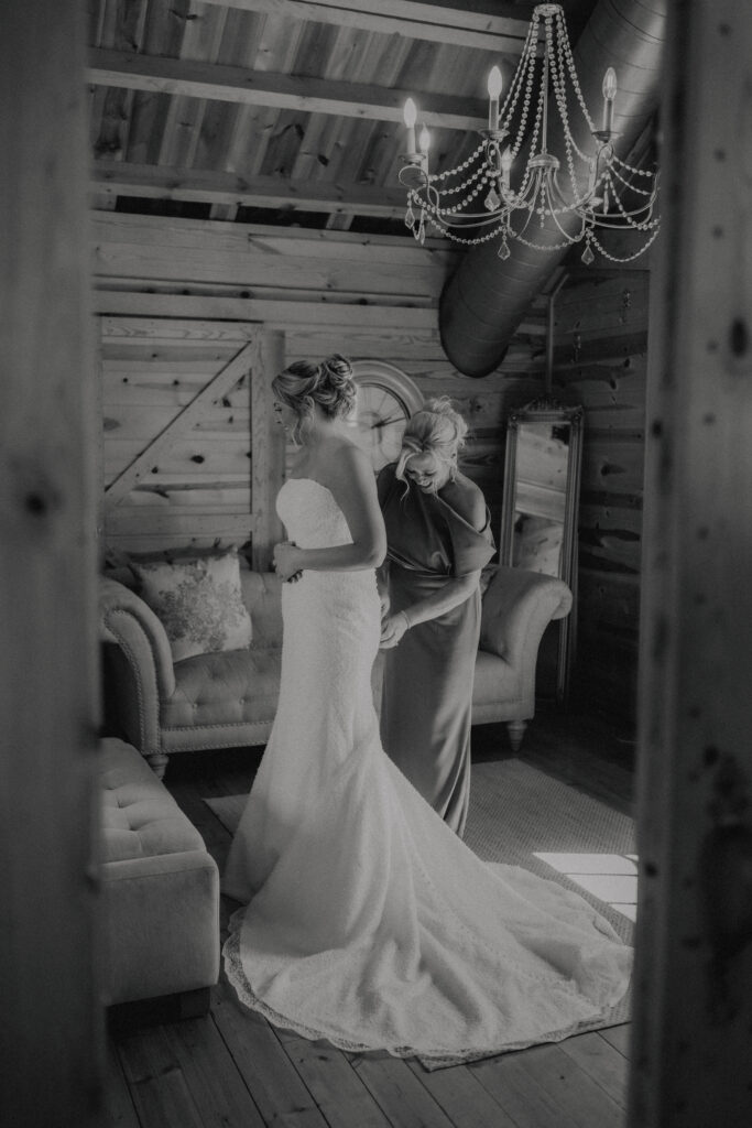 McGranahan Barn bridal suite