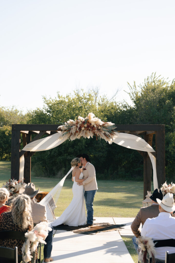 McGranahan Barn wedding ceremony